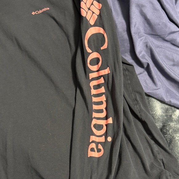 Columbia women’s Black and pink Long Sleeve Tee - Picture 2 of 6